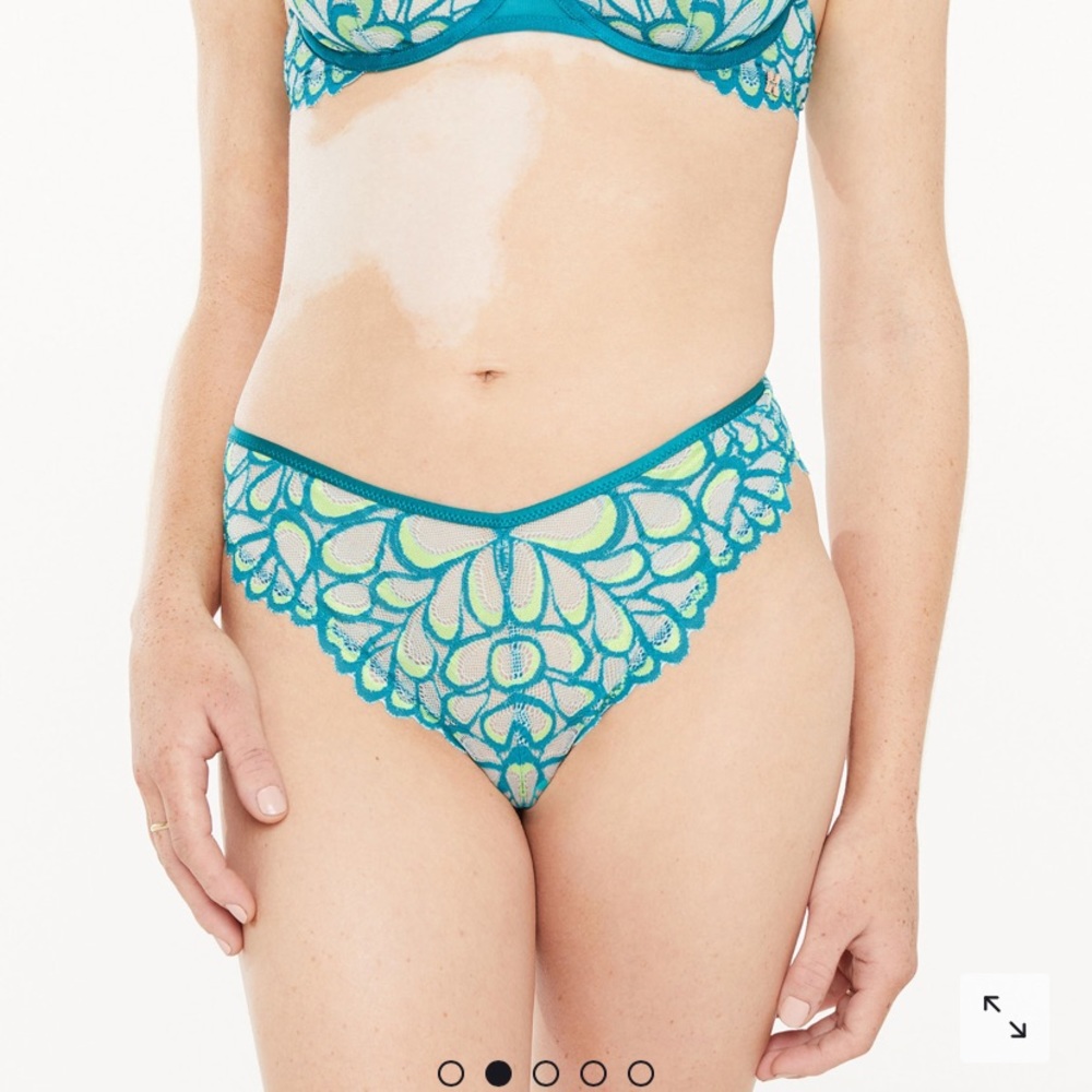 Savage X Fenty Not Sorry Lace Cheeky